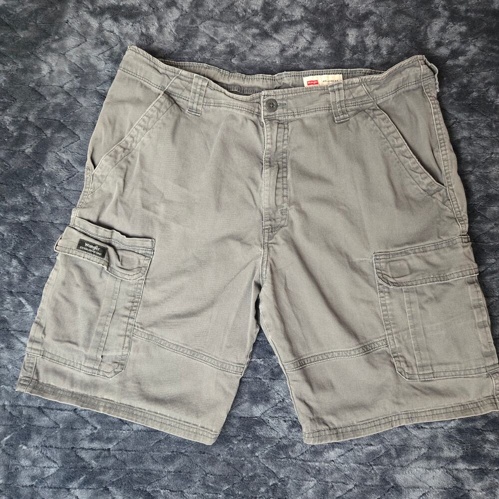 Wrangler Relaxed Fit Cargo Shorts Men's 36W Gray Casual Utility Pockets